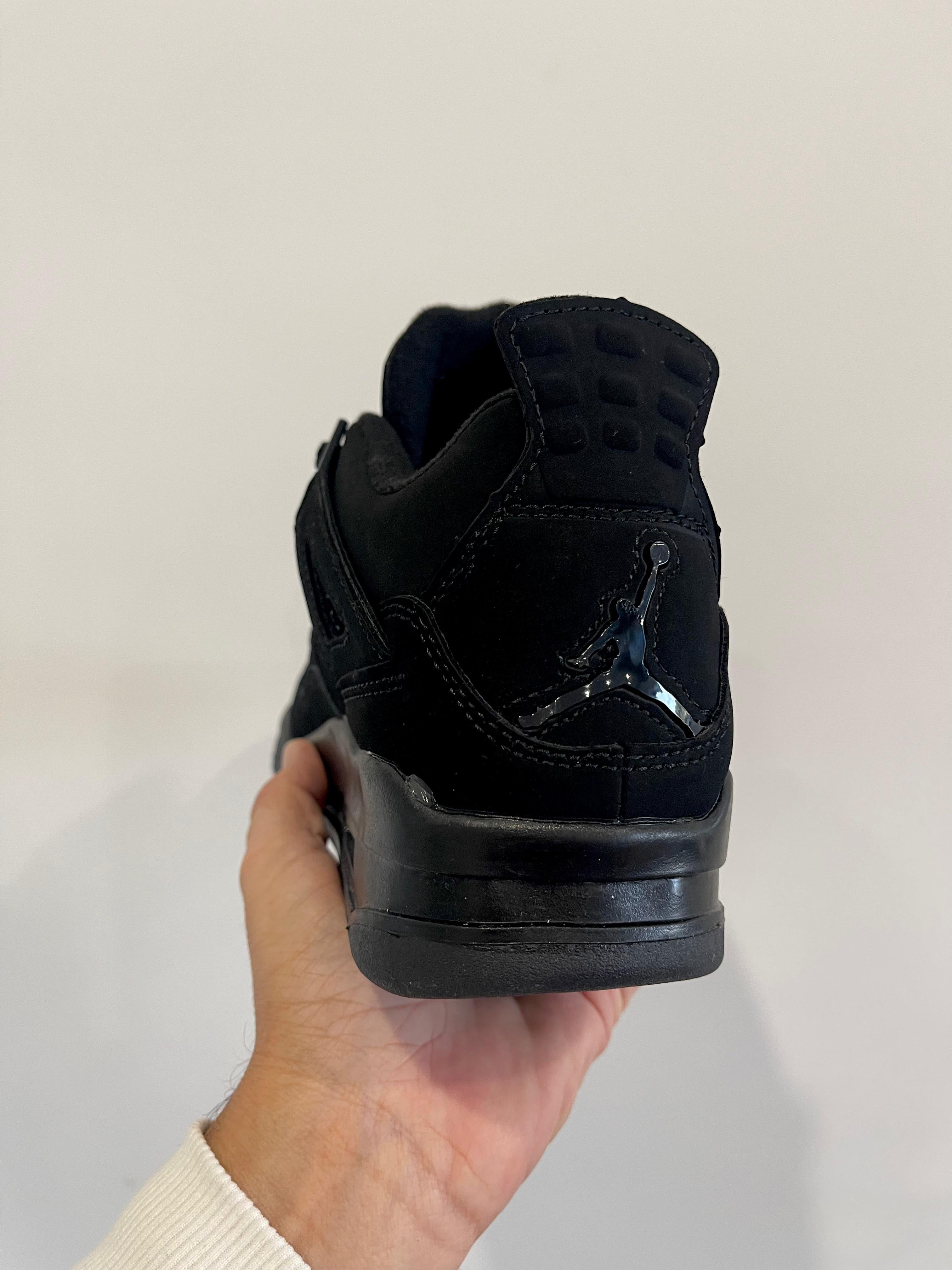 Jordan retro 4 black