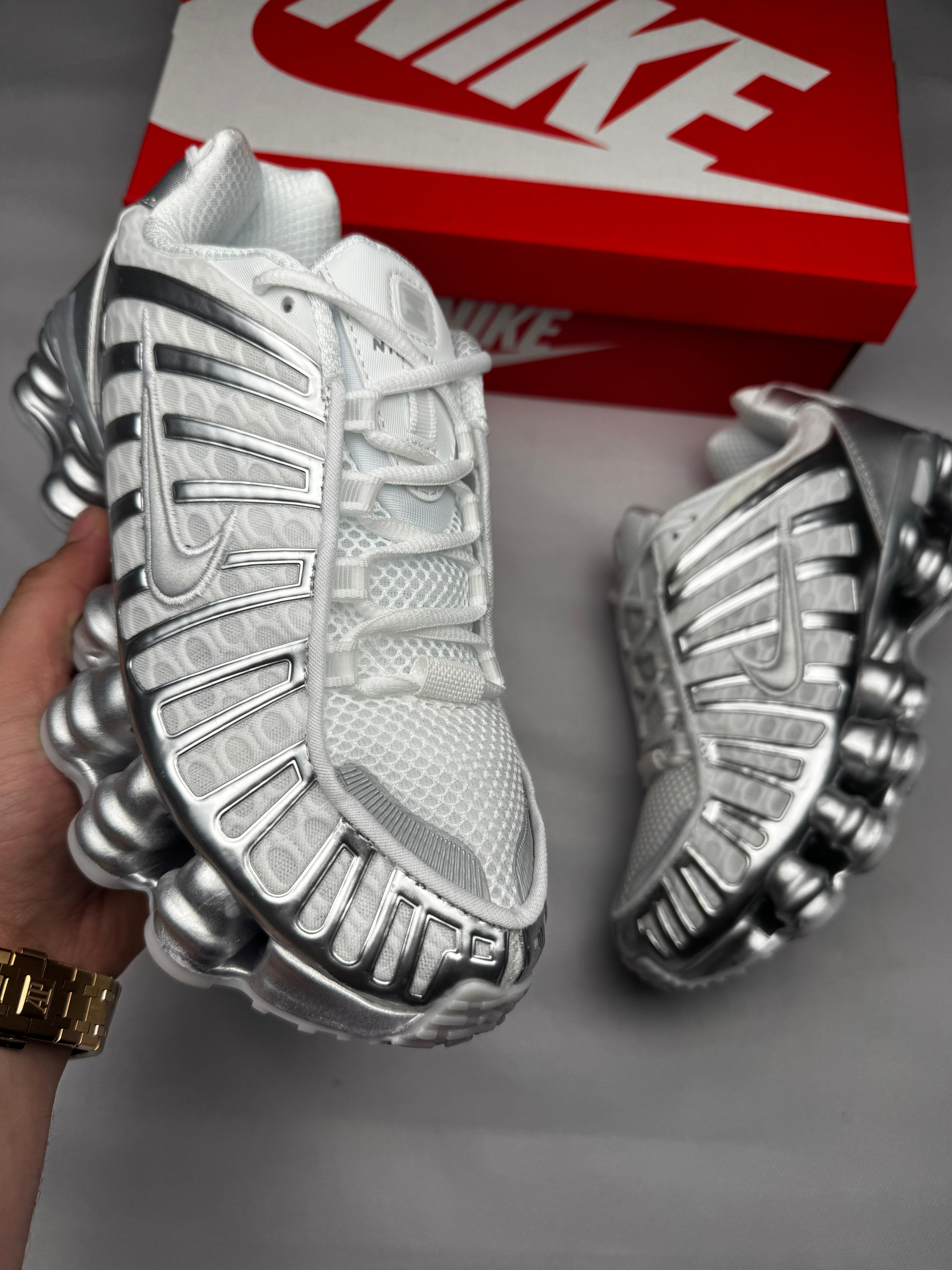 Zapatillas Nike shox grises