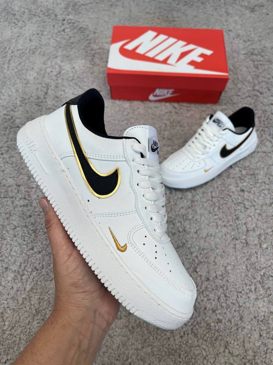 Nike Air Force 1 Gold