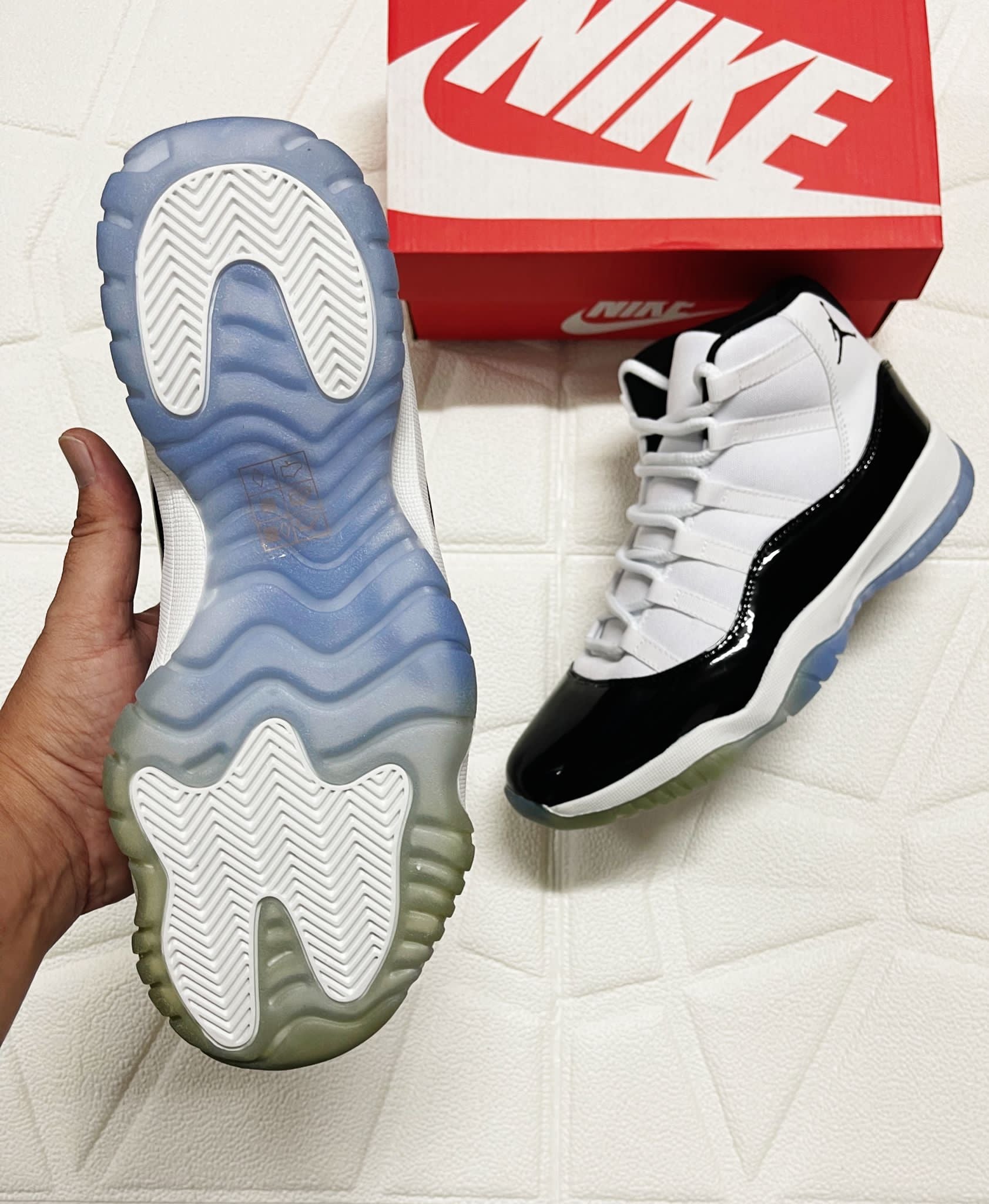 Jordan retro 11