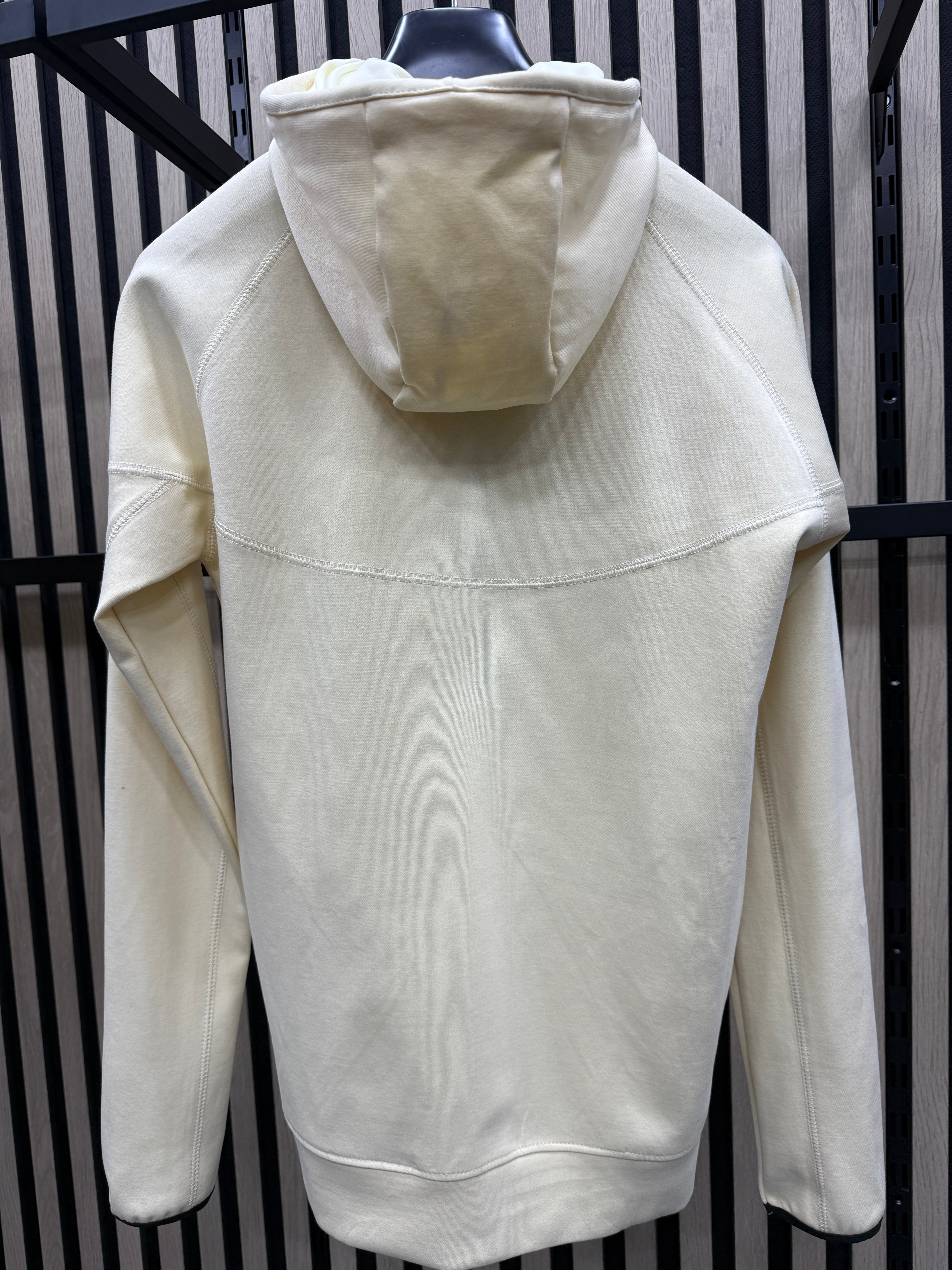 Chandal Nike Tech ( Crema )