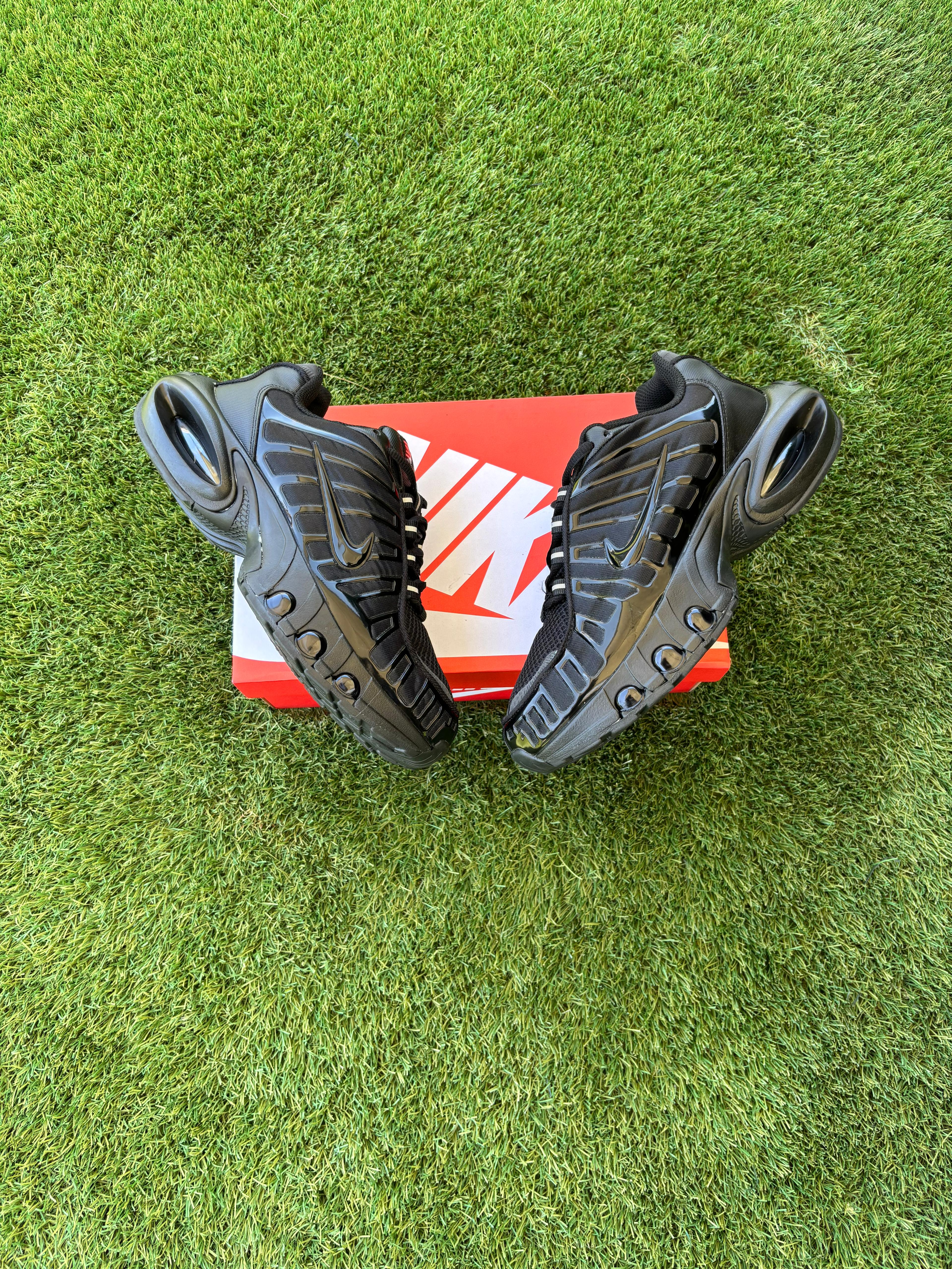 NIKE SHOX NEGRO