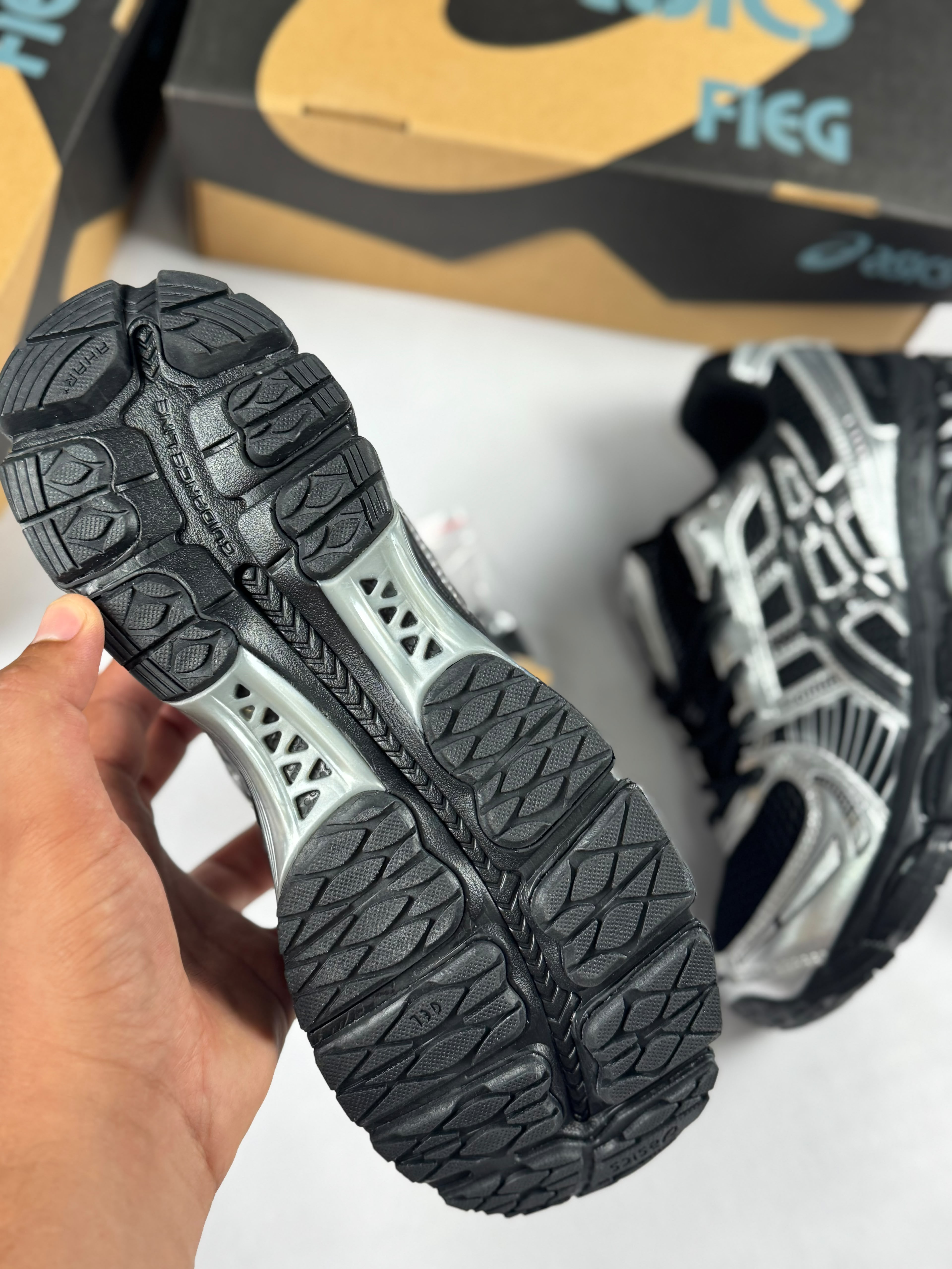 ZAPATILLAS ASICS – CALIDAD ALTA GAMA