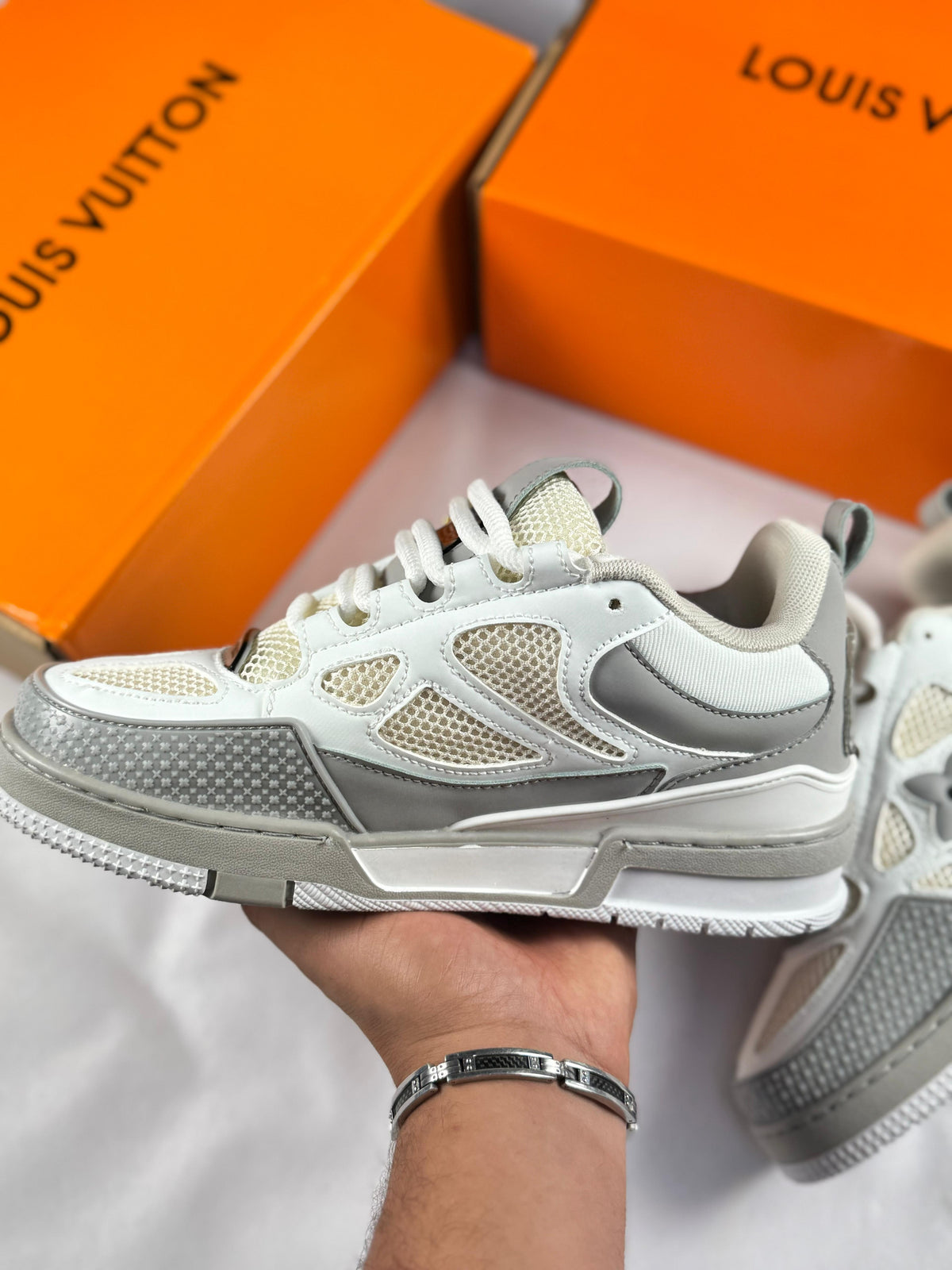 Zapatillas LV Trainer gris