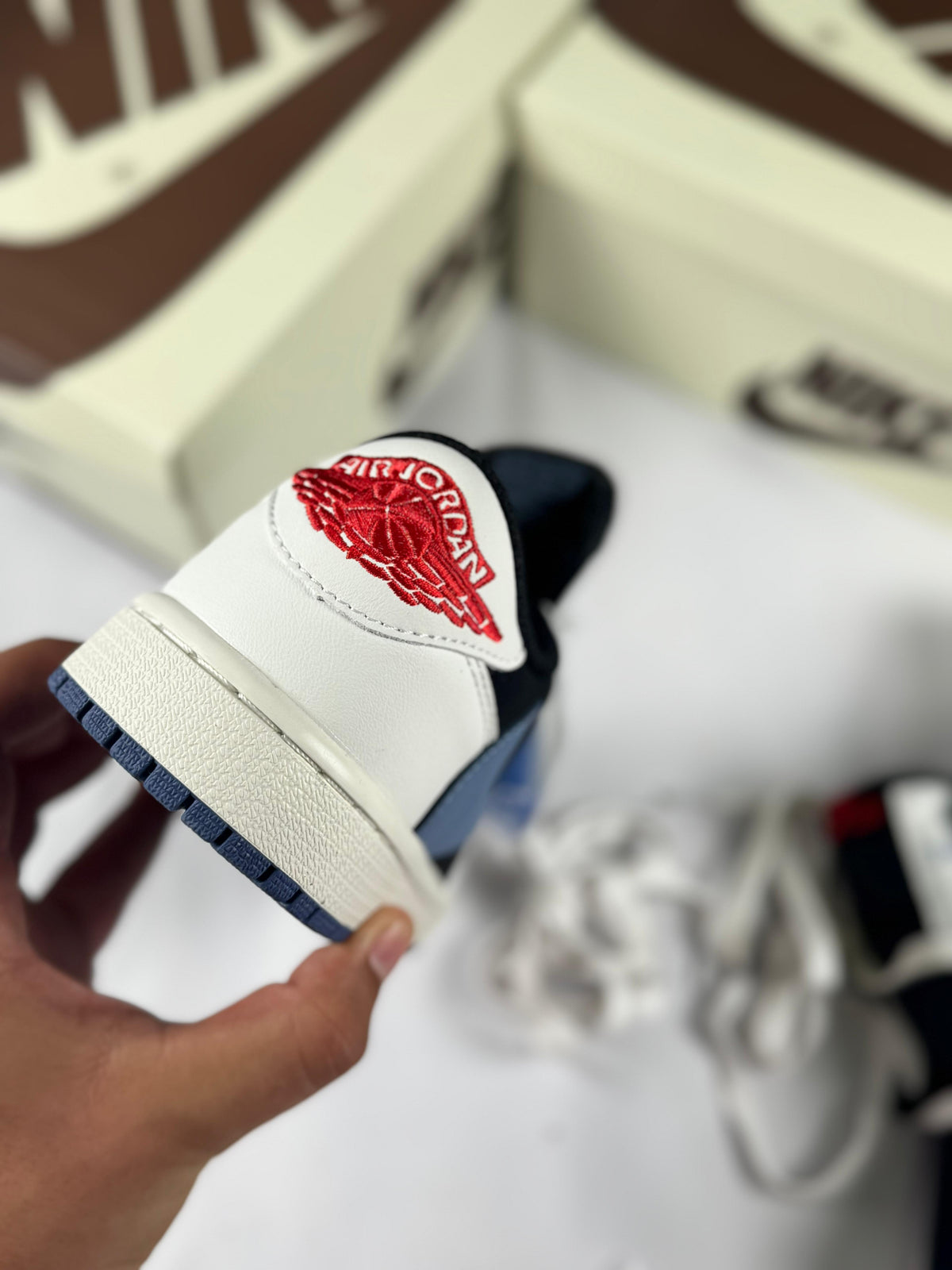 Zapatillas Nike Jordan travis azul con blanco