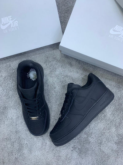 Air force 1 low “negras”