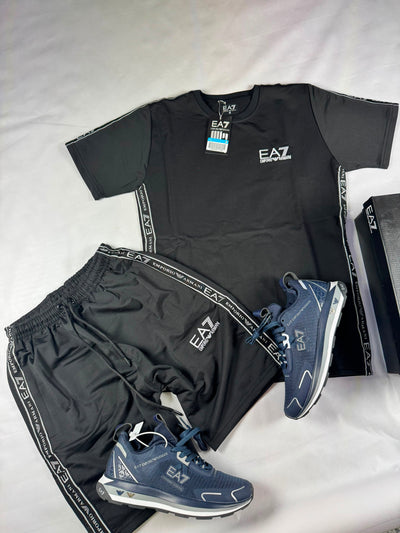 Conjunto negro y zapatillas azules  armani
