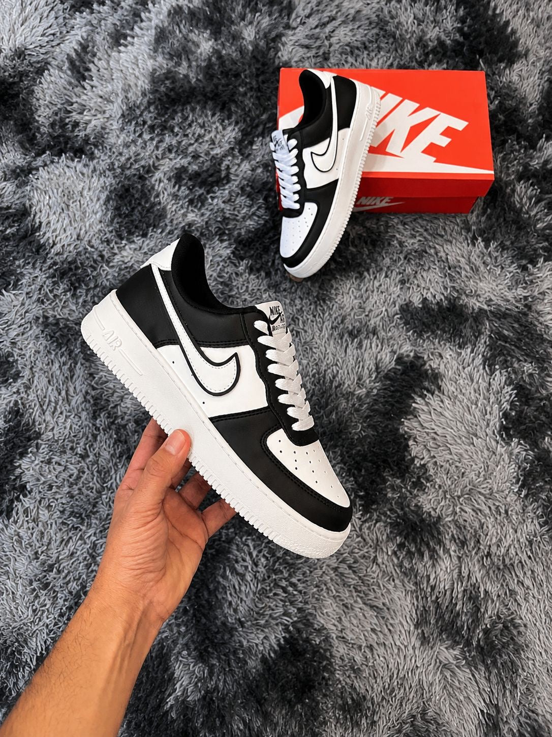 Air Force 1 negro y blanco