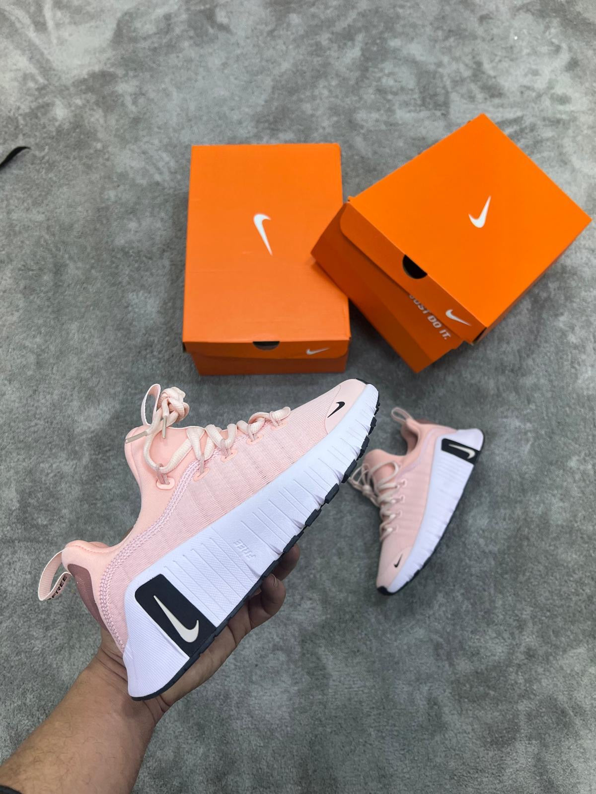 Nike free Metcon máxima calidad. Rosa