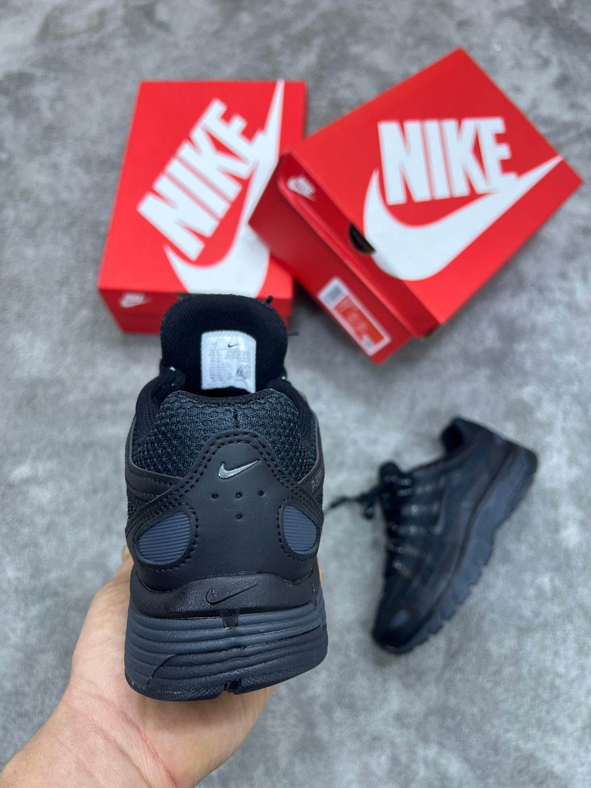 Nike p-6000 negras