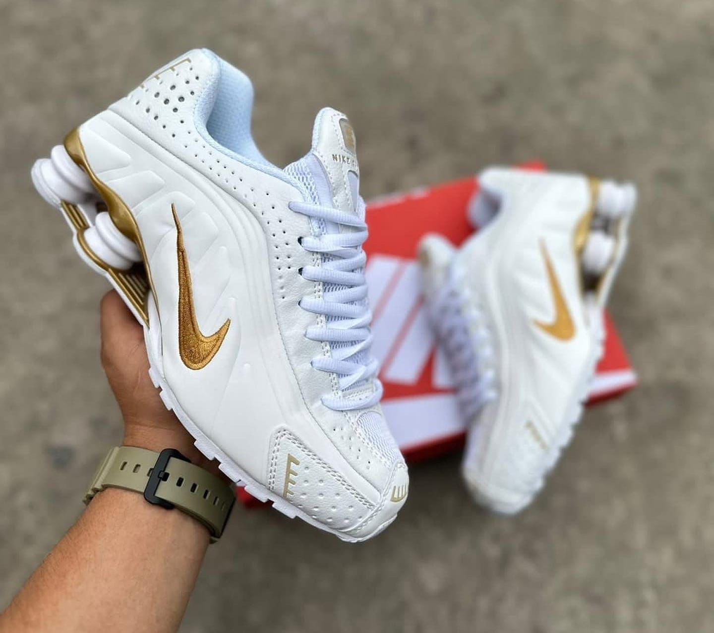 Nike Shox R4 blancas
