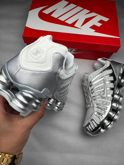 Zapatillas Nike shox grises