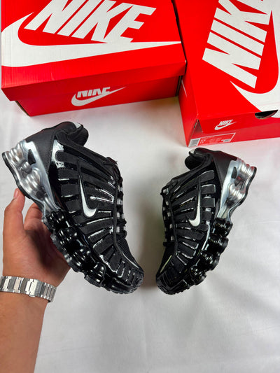 Zapatillas Nike shox negras(alta gama)
