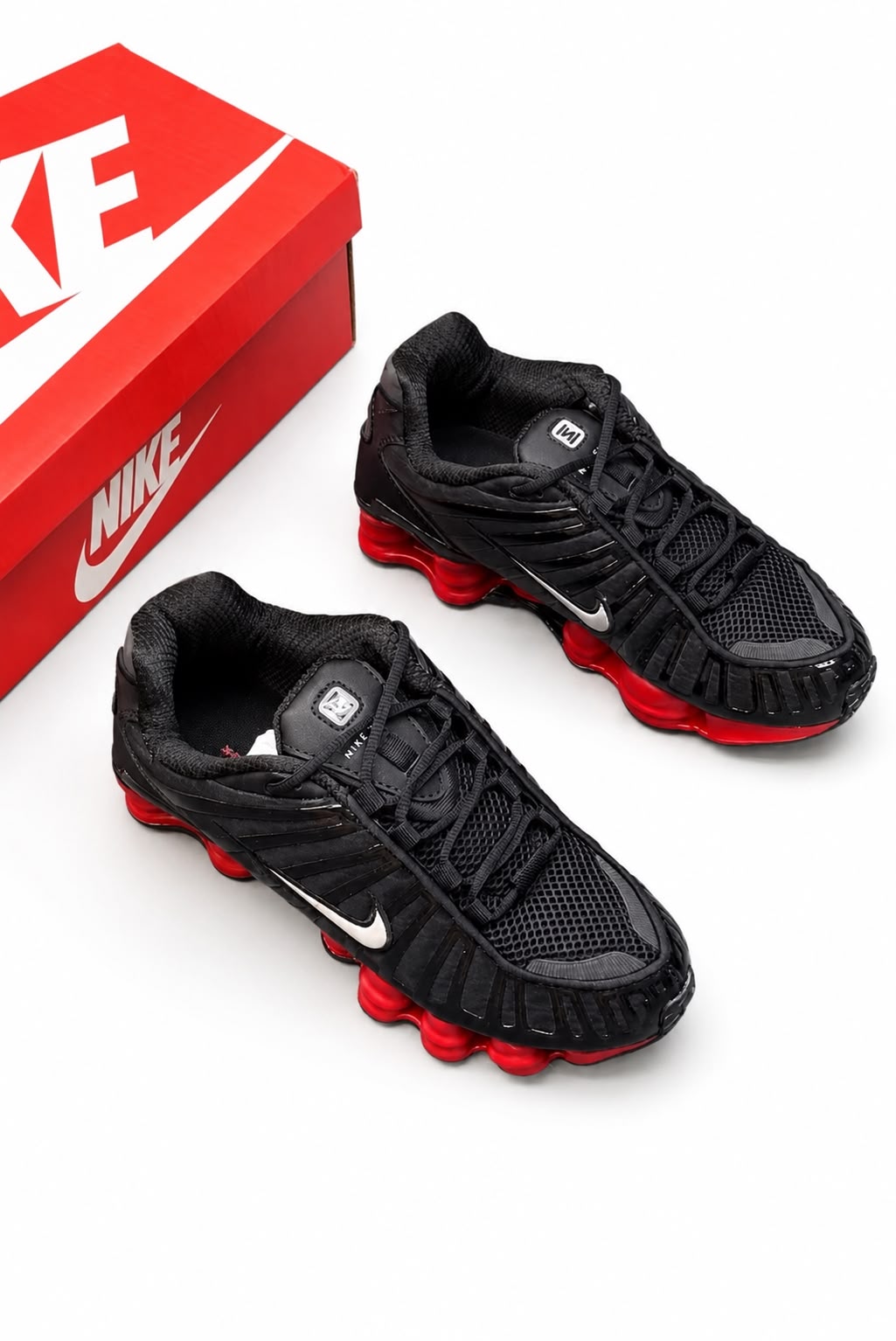 Shox negras y rojas (alta gama)