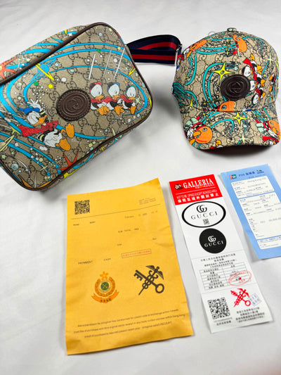 Bandolera y gorra gucci