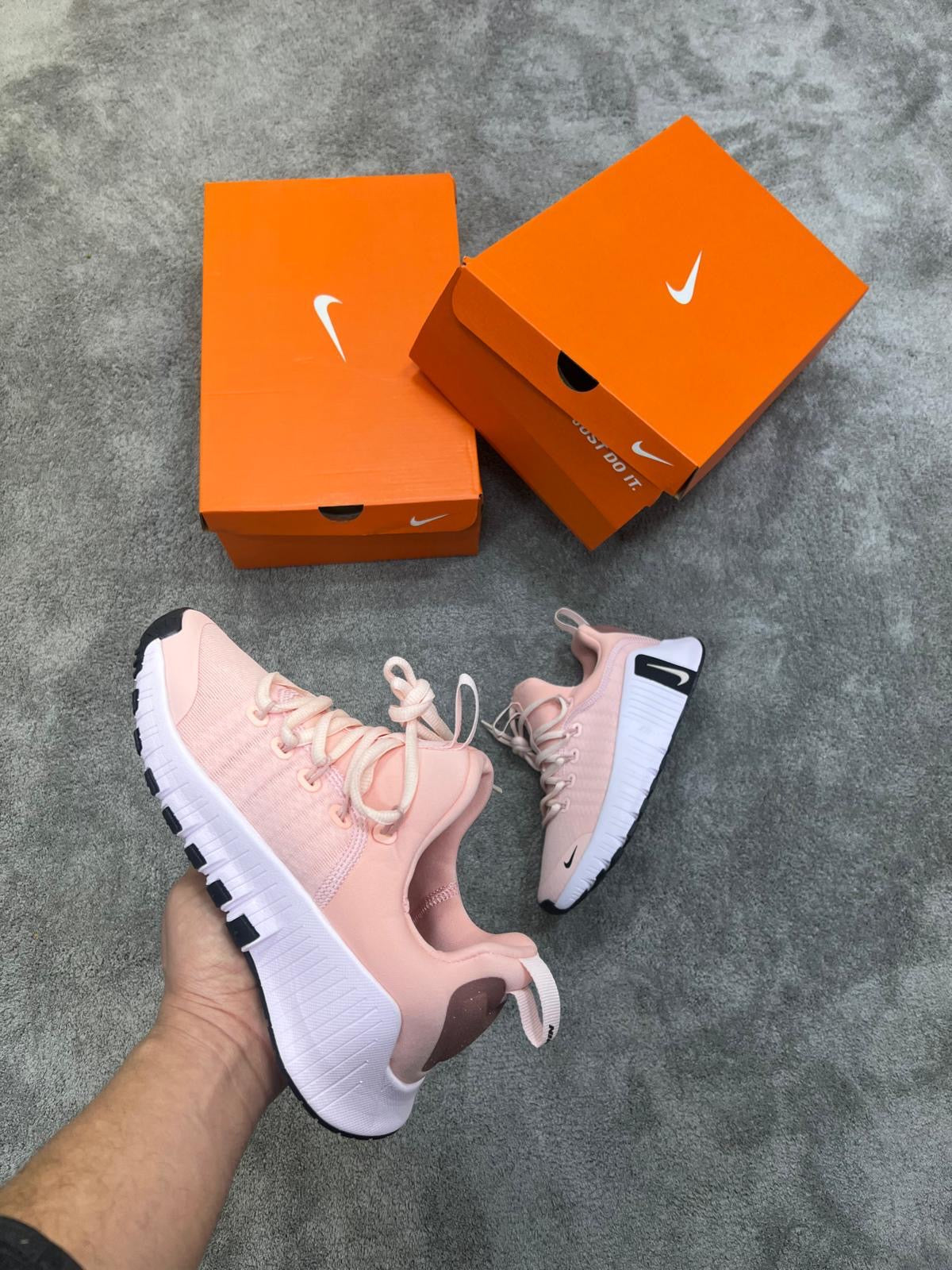 Nike free Metcon máxima calidad. Rosa