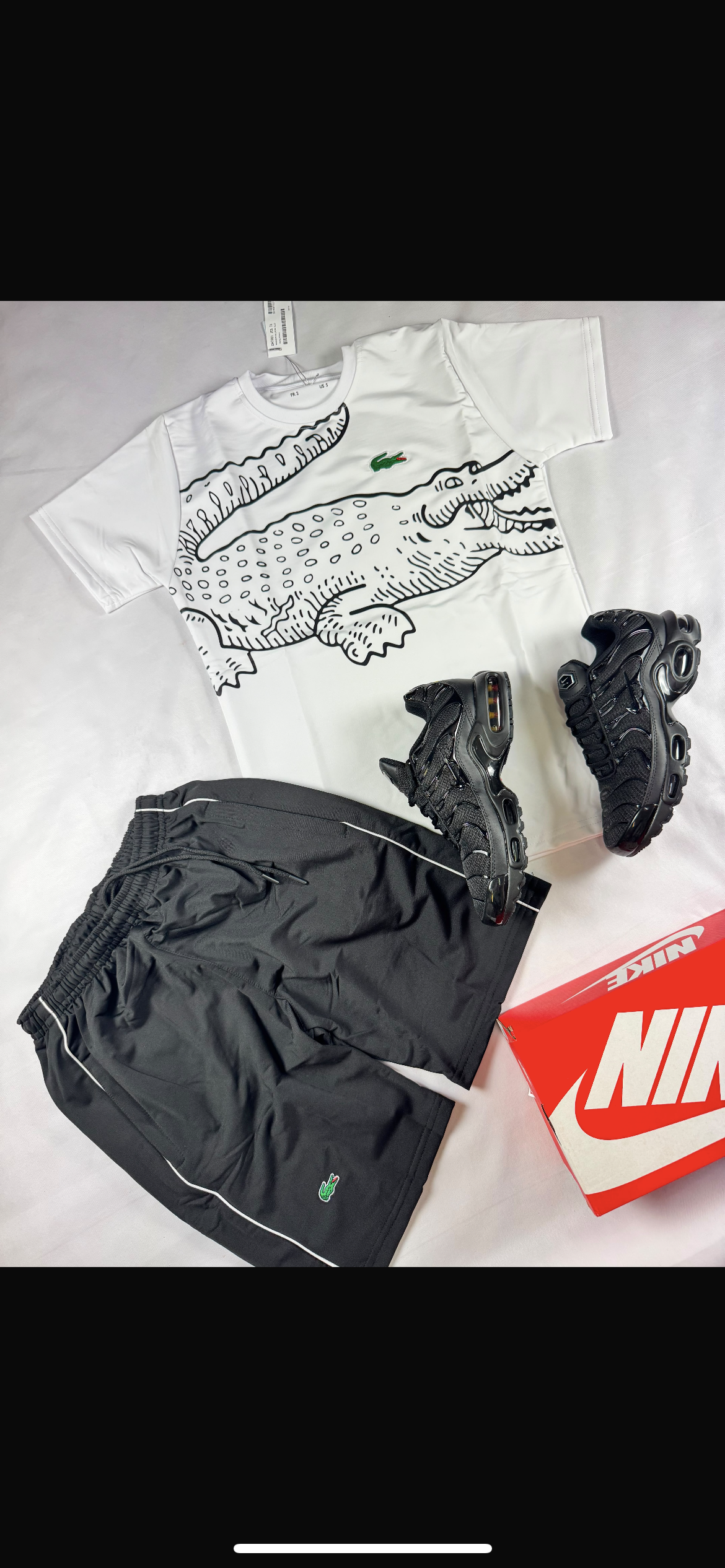 Conjunto lacoste blanco   y zapatillas TN negras