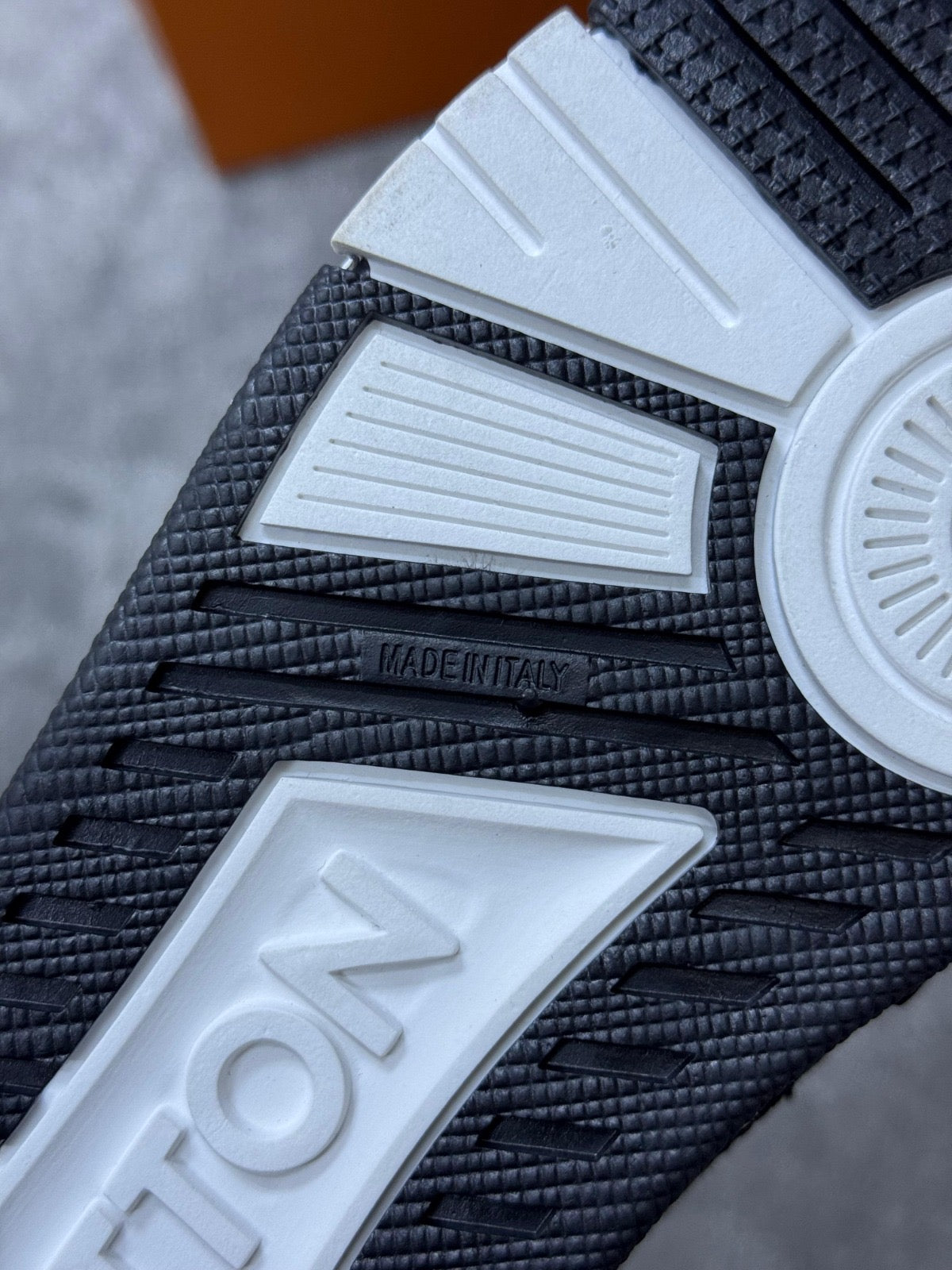 Louis Vuitton LV Trainer