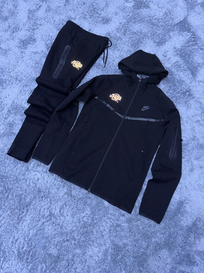 Nike tech x syna
