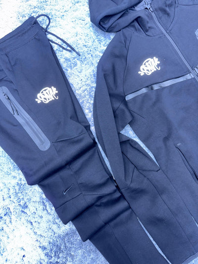 Nike tech x syna