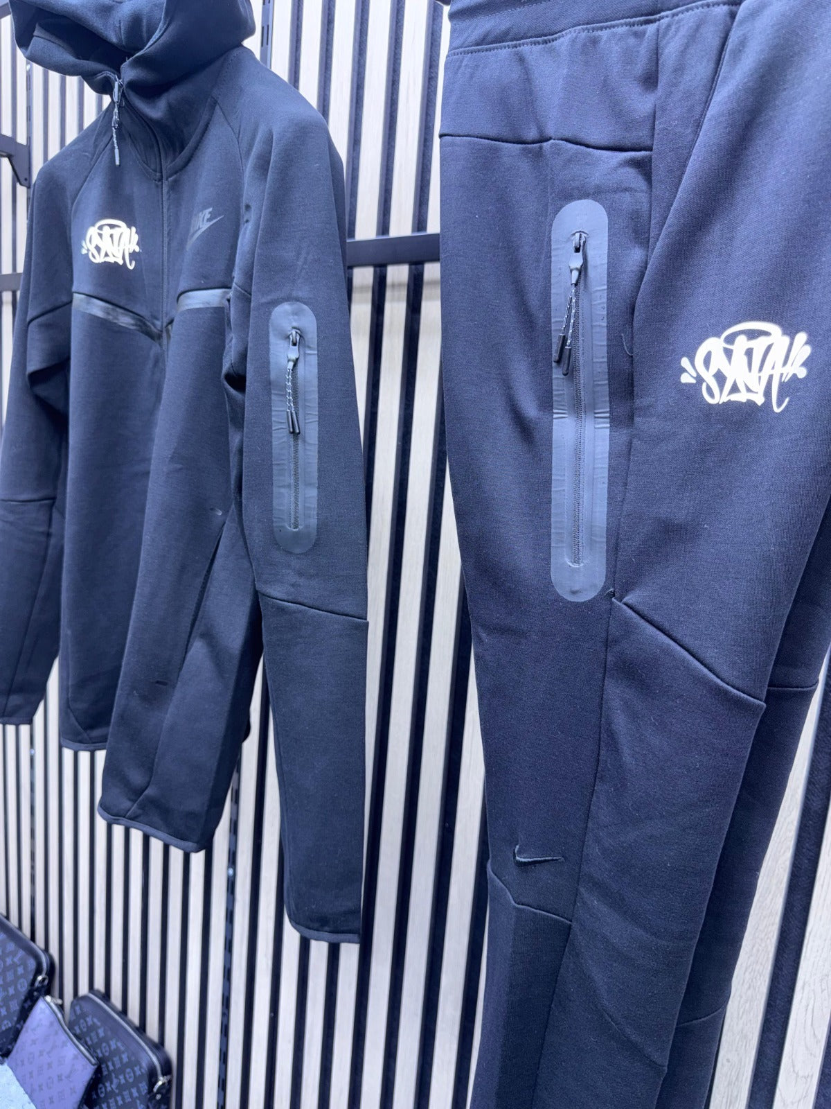 Nike tech x syna