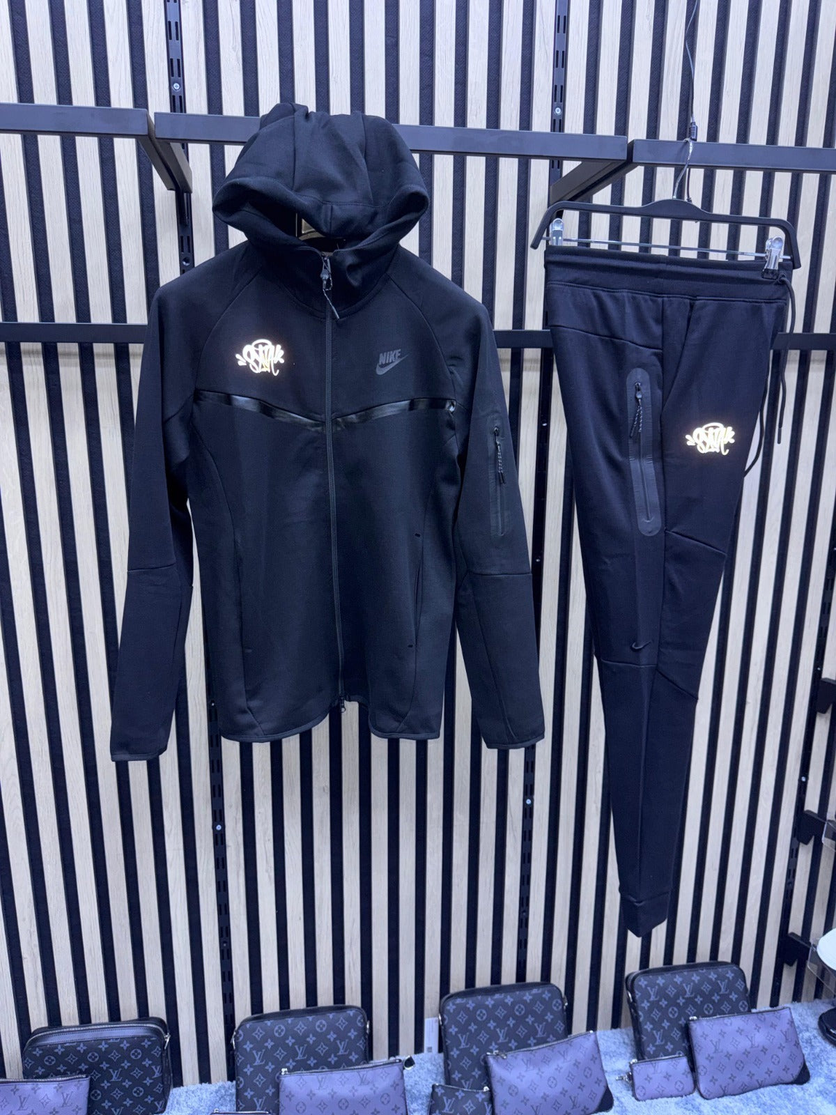 Nike tech x syna