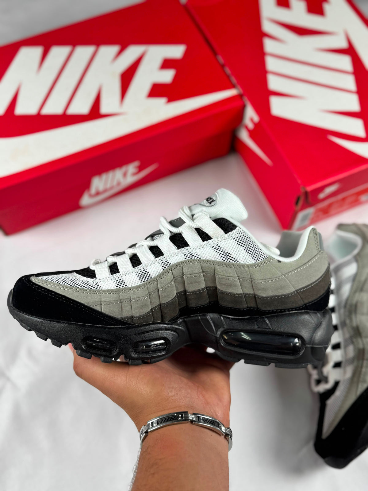 Nike Air Max 95 Big Bubble negro y gris