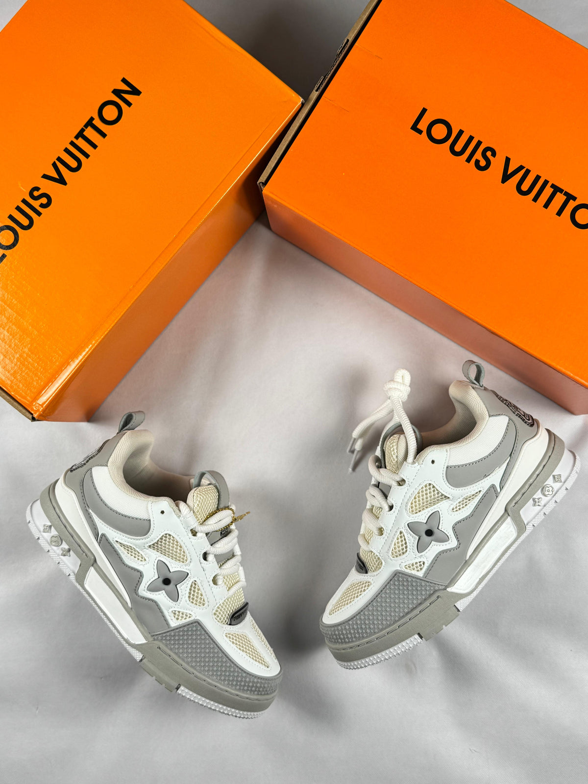 Zapatillas LV Trainer gris