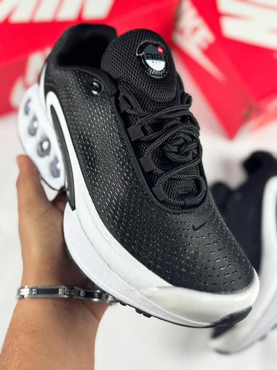 Zapatillas Nike Air Max Dn blanco y negro