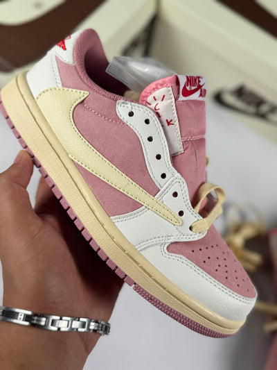 Zapatillas Nike Jordan travis rosado