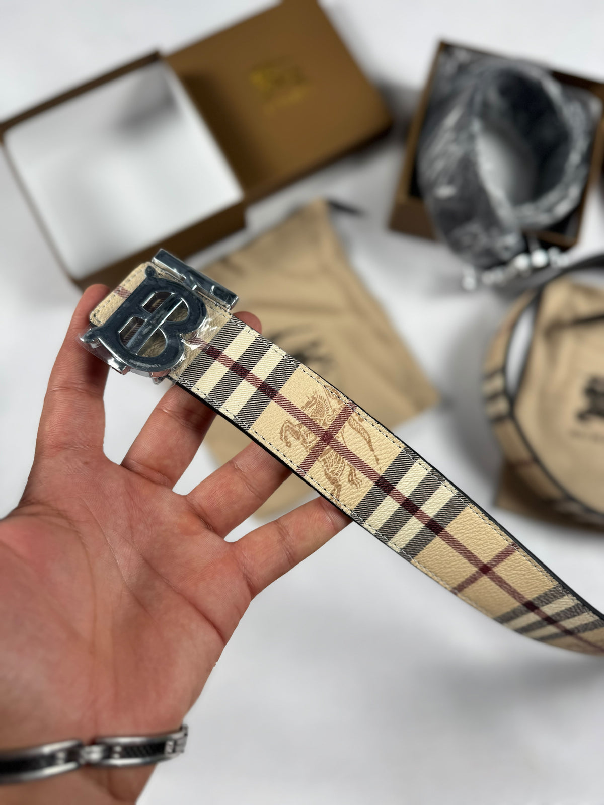 Cinturón Burberry